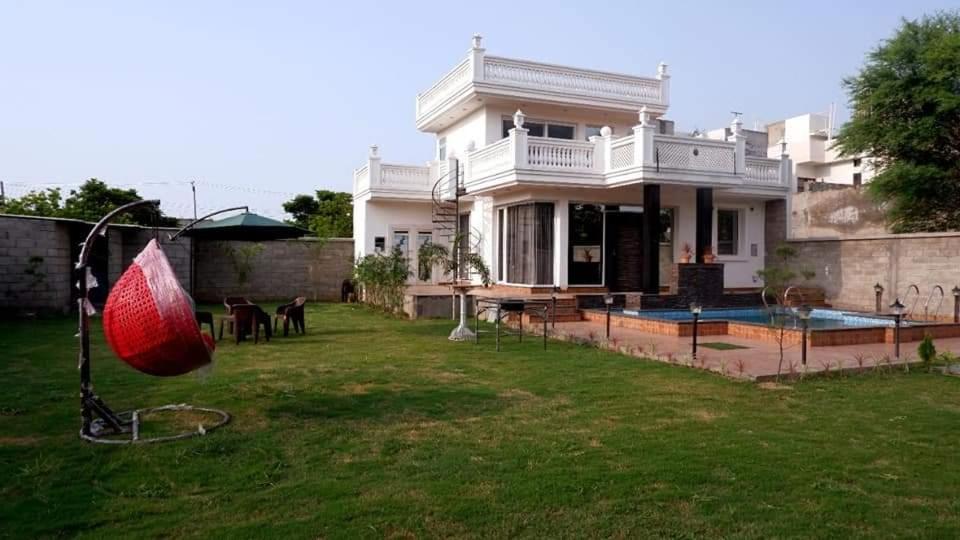 Greystone Villa, Swiming Pool , Bbq , Big Garden, Pool Table, Party Speaker, Bathtub, Kitchen, 15Mins To Golden Temple Amritsar Exteriér fotografie