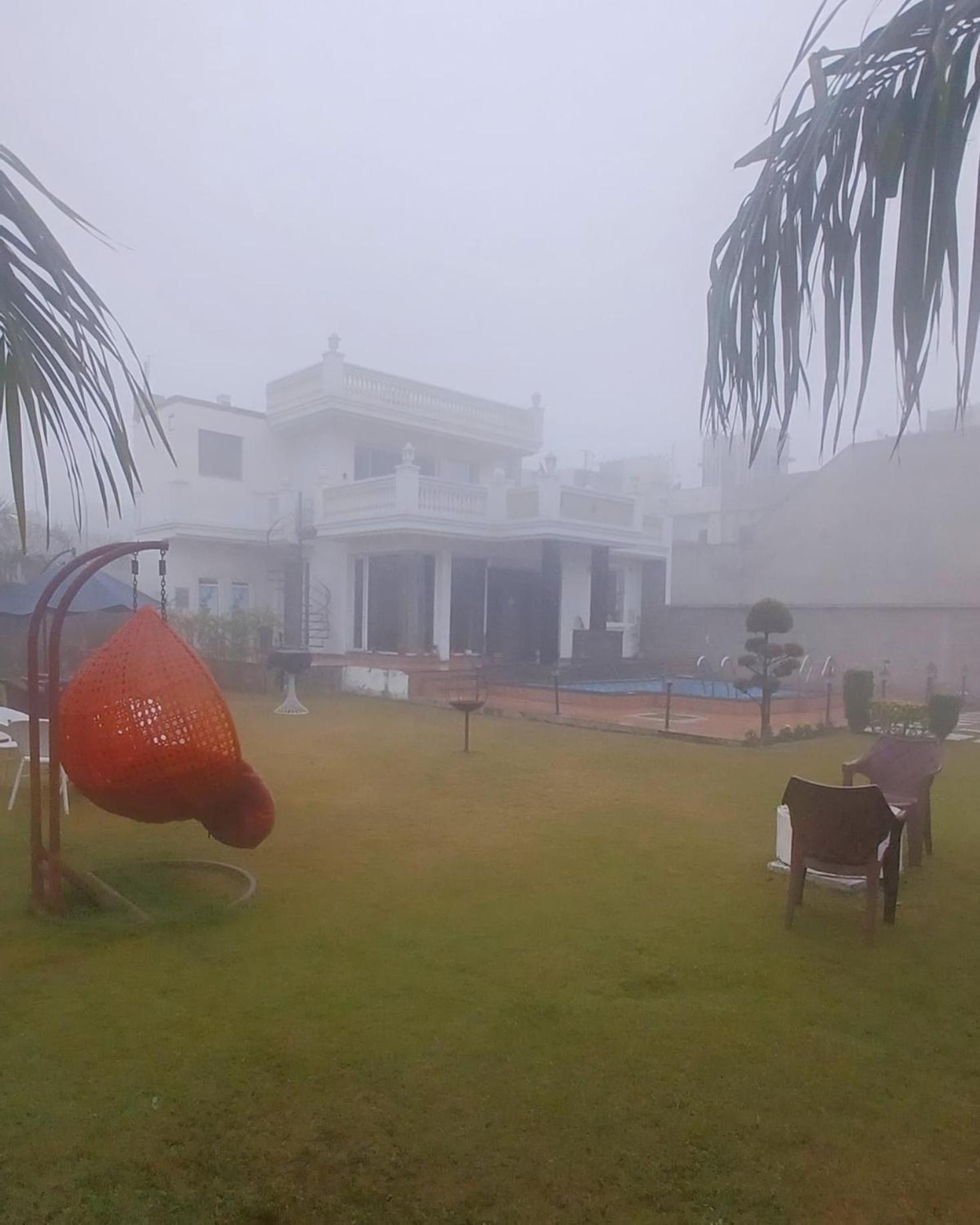 Greystone Villa, Swiming Pool , Bbq , Big Garden, Pool Table, Party Speaker, Bathtub, Kitchen, 15Mins To Golden Temple Amritsar Exteriér fotografie